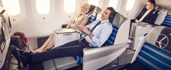 Offer to Toronto in Business Class with LOT Polish Airlines