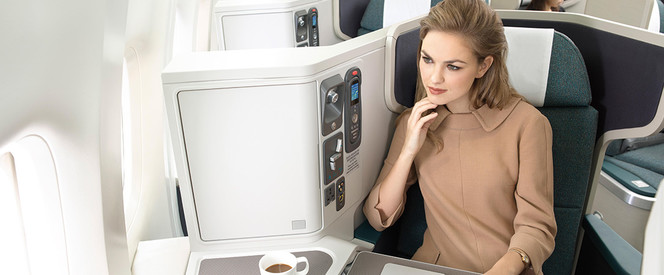 Offer to Jakarta in Business Class with Cathay Pacific